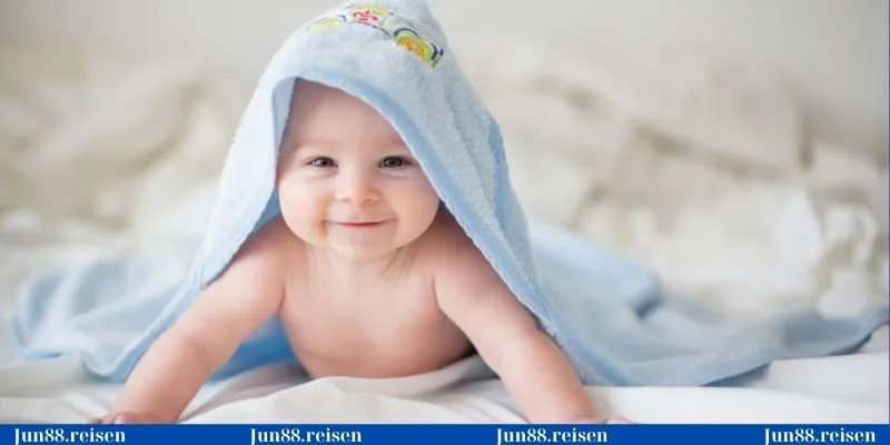 Mơ thấy trẻ con đang chơi đùa nên chọn các số may mắn 35 và 86